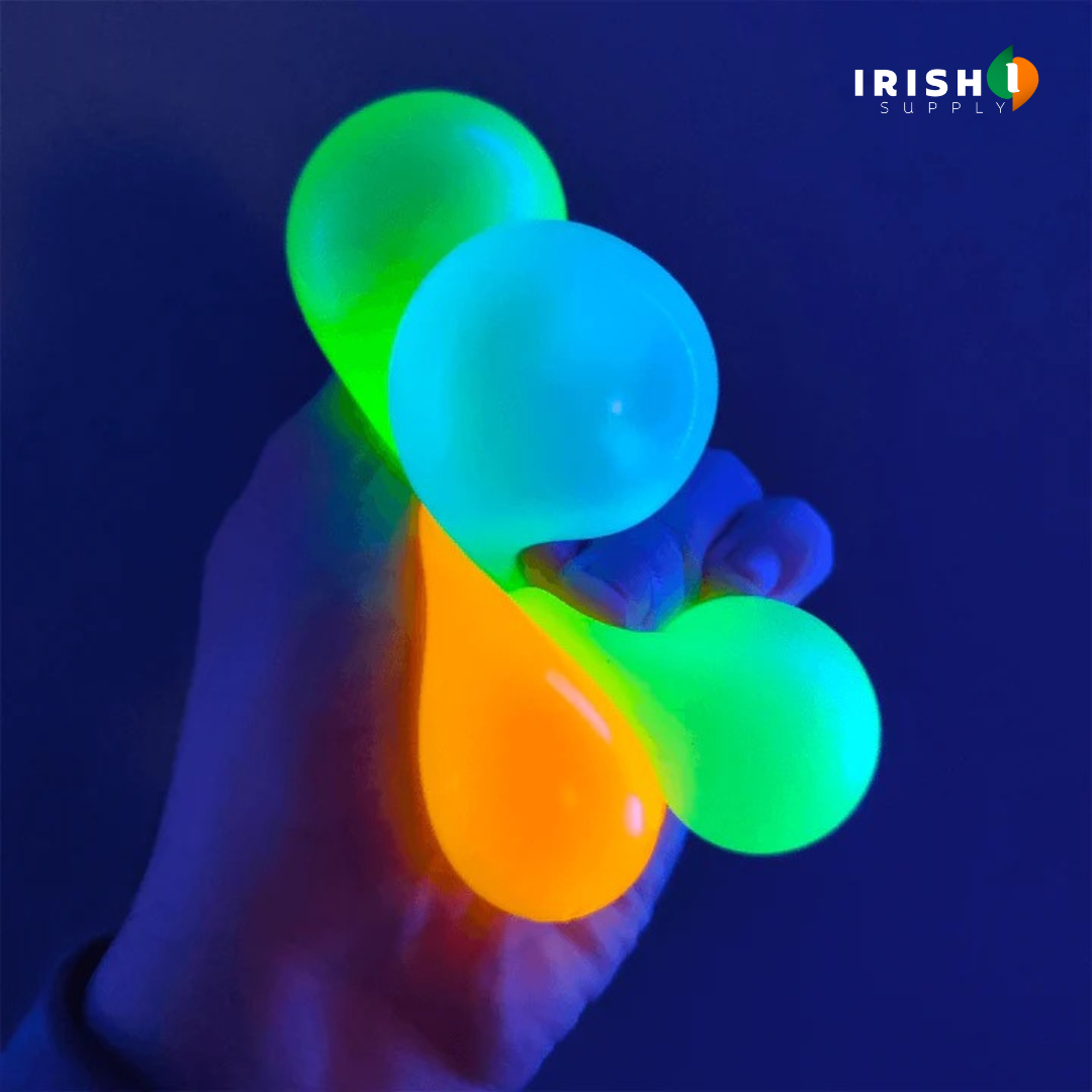 Irish Supply, GLOWSPLAT 2pcs Luminous Sticky Wall Balls