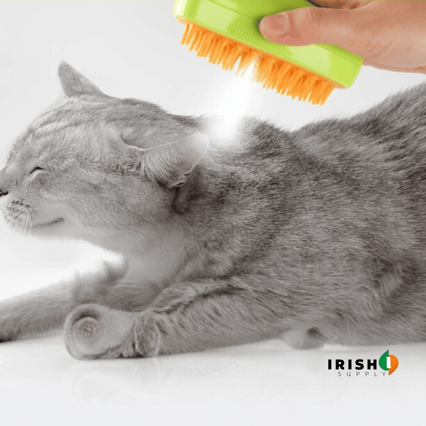 COZYBRUSH Coat Refreshing Steam Brush