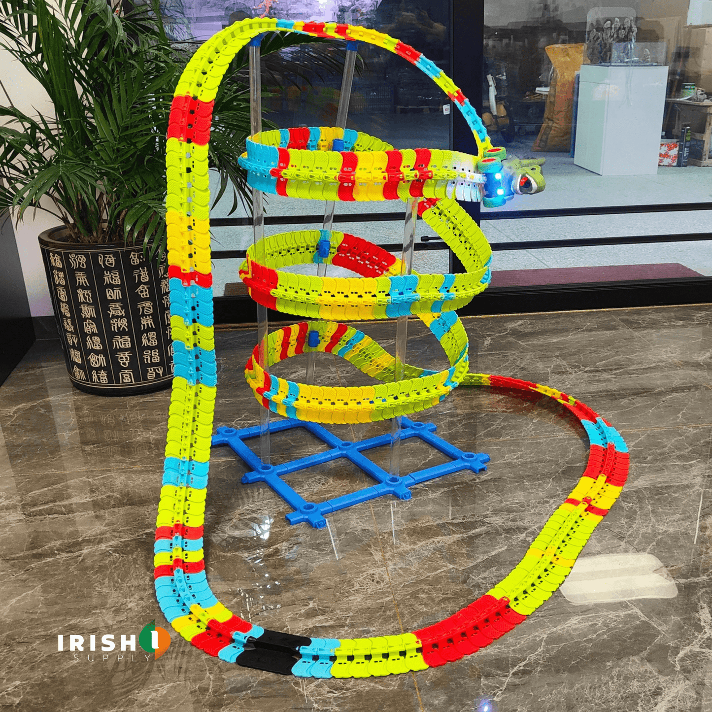 FLEXRACE Anti-Gravity Climbing Rail Car Set