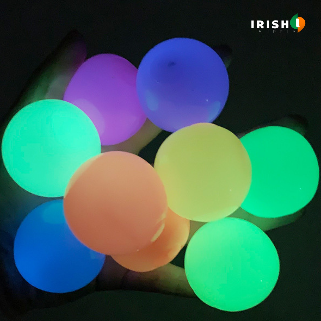 Irish Supply, GLOWSPLAT 2pcs Luminous Sticky Wall Balls