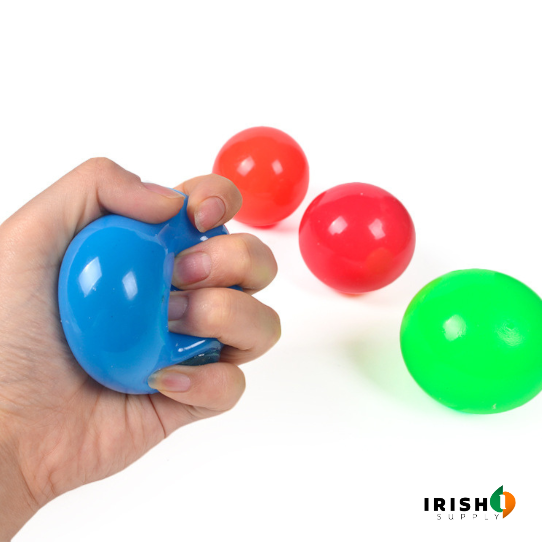 Irish Supply, GLOWSPLAT 2pcs Luminous Sticky Wall Balls