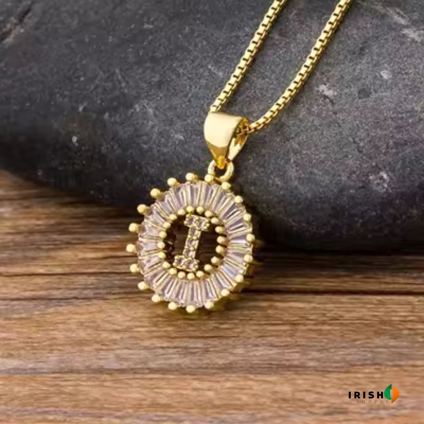 GLEAMIA Diamond Shine Letter Necklace
