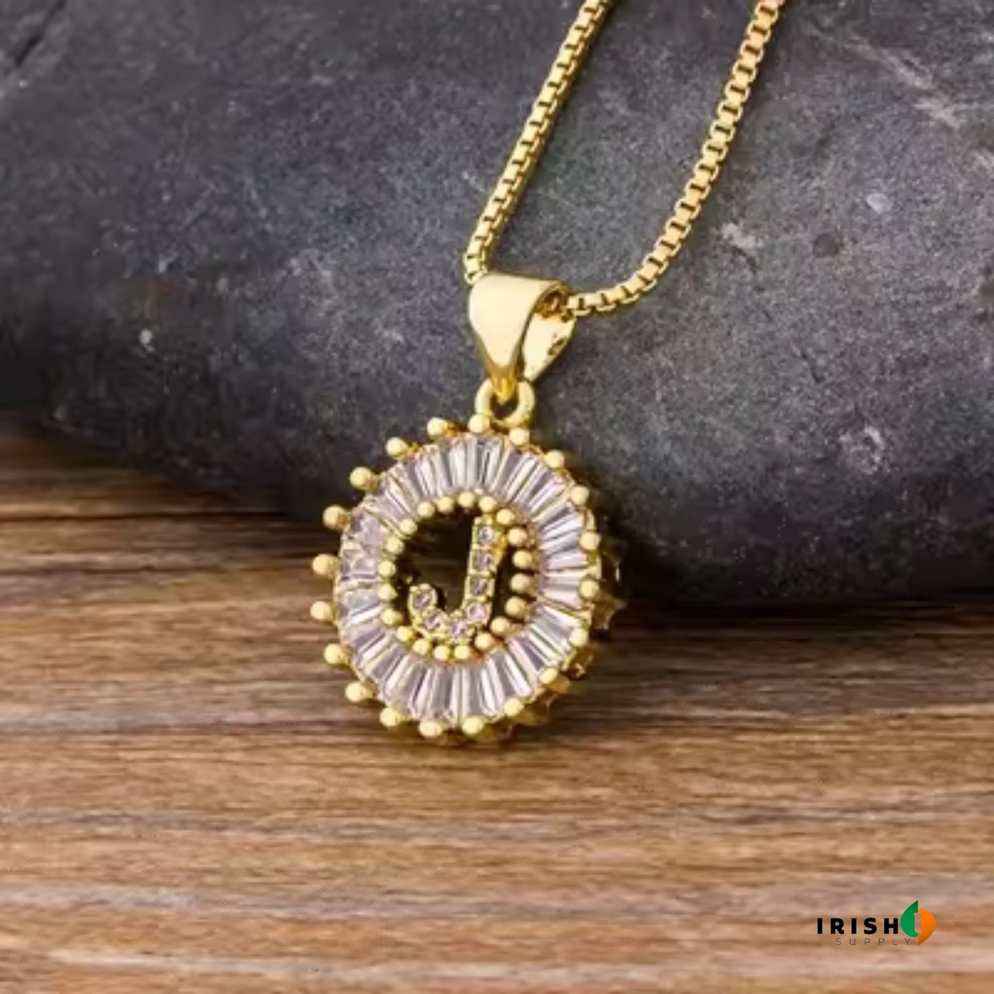 GLEAMIA Diamond Shine Letter Necklace