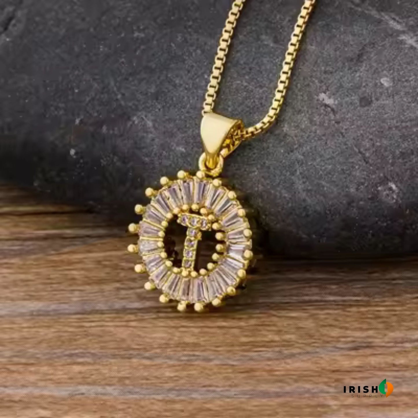 GLEAMIA Diamond Shine Letter Necklace