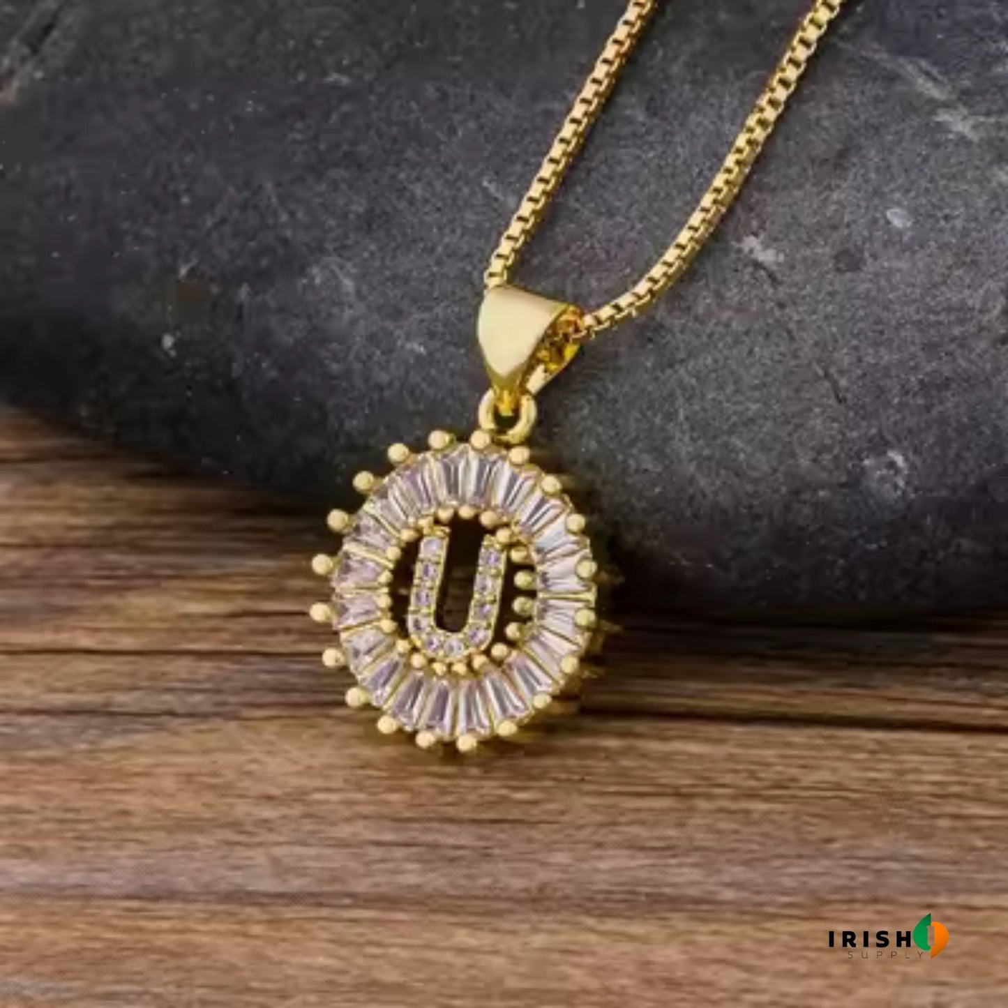 GLEAMIA Diamond Shine Letter Necklace