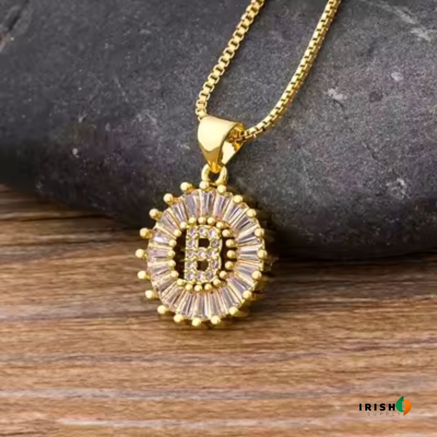 GLEAMIA Diamond Shine Letter Necklace