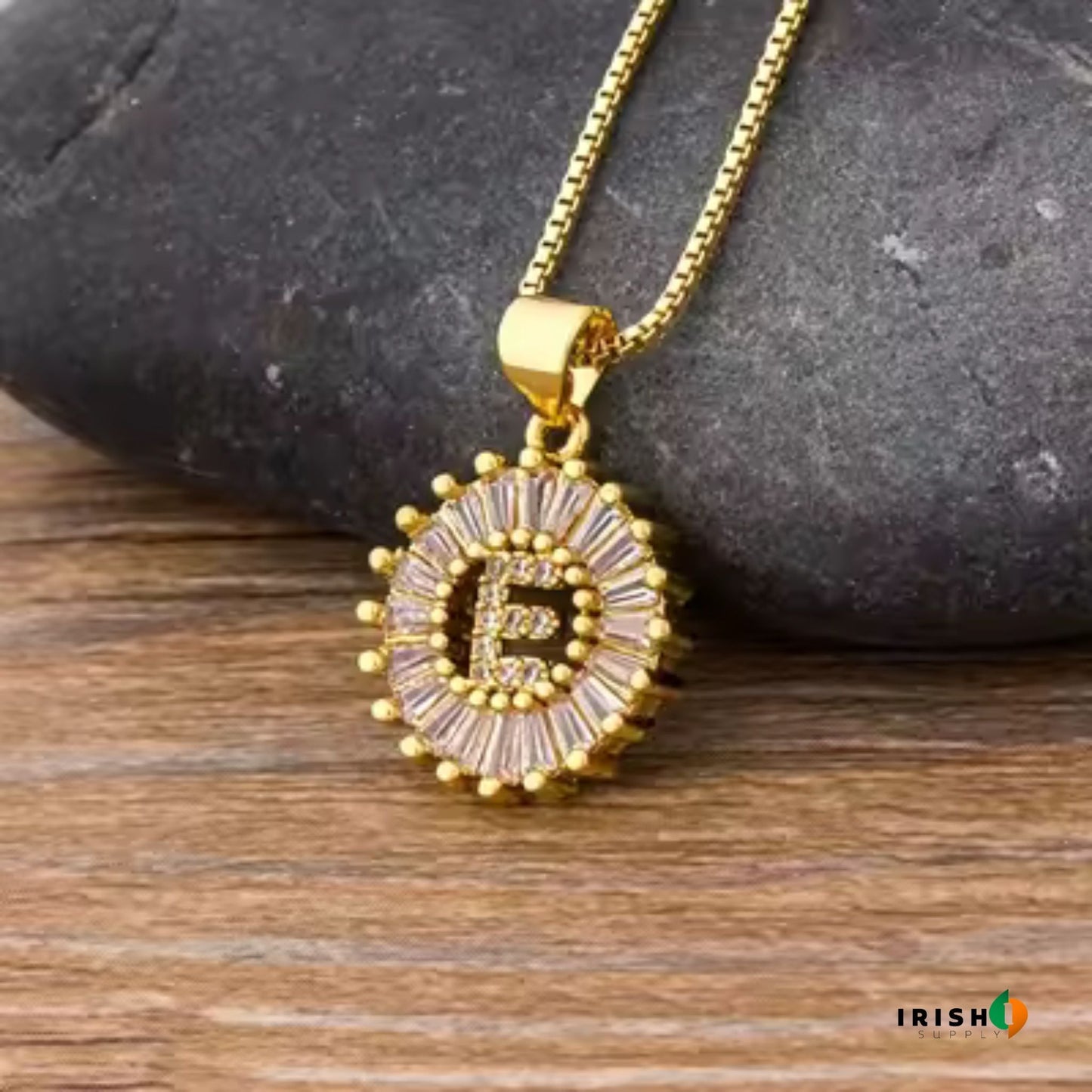 GLEAMIA Diamond Shine Letter Necklace