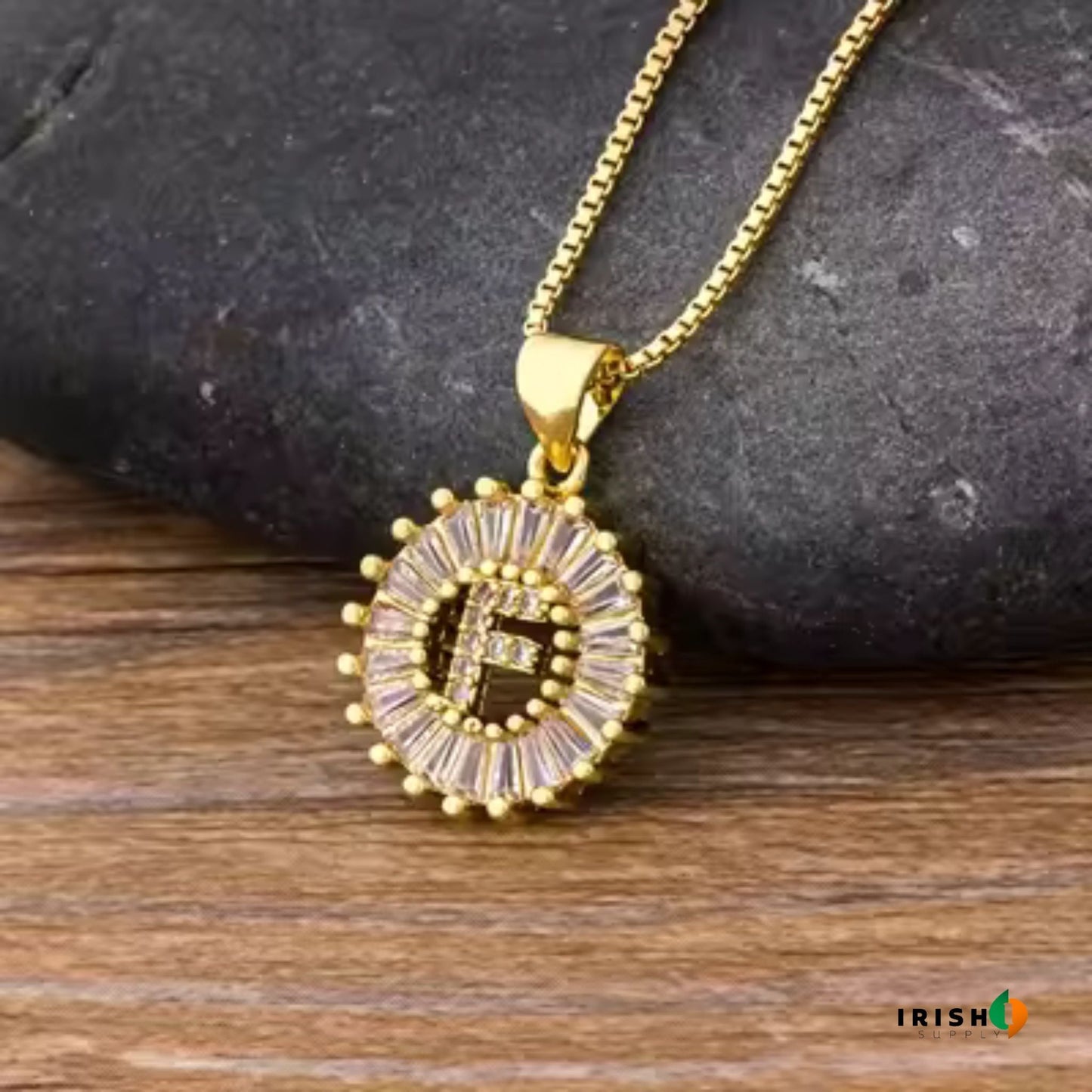 GLEAMIA Diamond Shine Letter Necklace