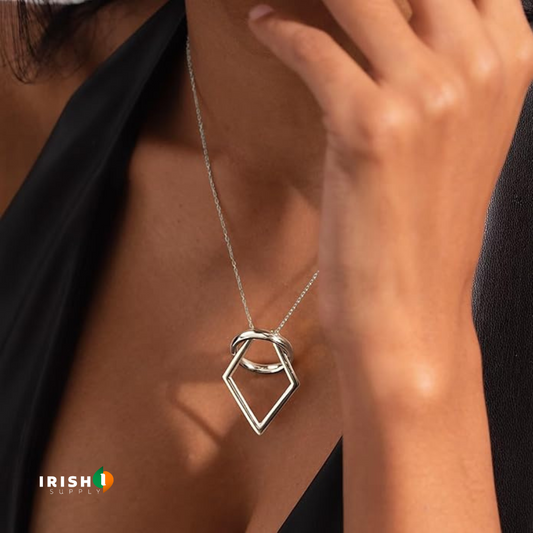 EVERGRACE Ring Holder Necklace